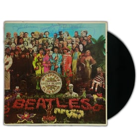 Beatles Signed "Sgt Peppers Lonely Hearts Club Band" Album