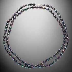 Luxurious 36-Inch Individually Knotted Peacock Pearl Necklace – Timeless Elegance