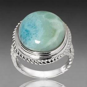 Exquisite Sterling Silver Ring with a Heavenly Blue Larimar Gemstone - Size 8