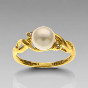 14K Gold over Sterling Silver Pearl Ring Elegance Meets Timeless Beauty – Size 7