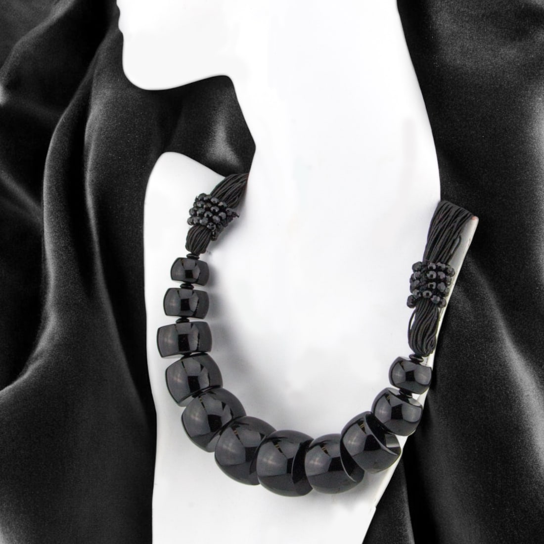 Bold & Beautiful Black Agate Necklace (1 of 1)