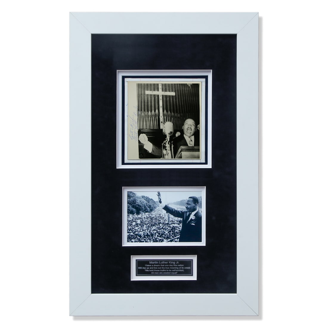 Martin Luther King Jr. Signed B&W Photograph – Selma, Alabama (1965) (1 of 4)