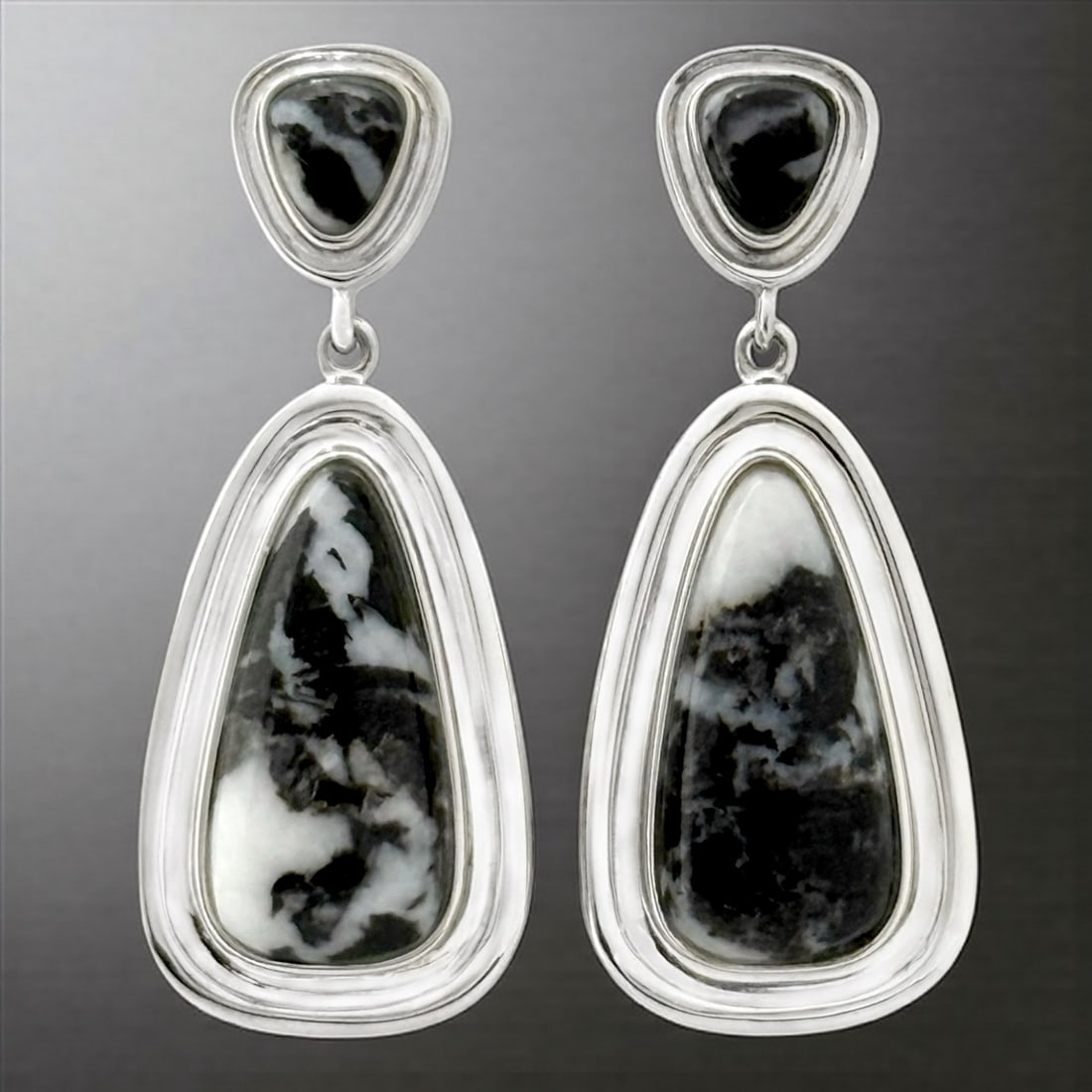 Striking Black & White Buffalo Drop Dangle Silver Earrings (1 of 1)