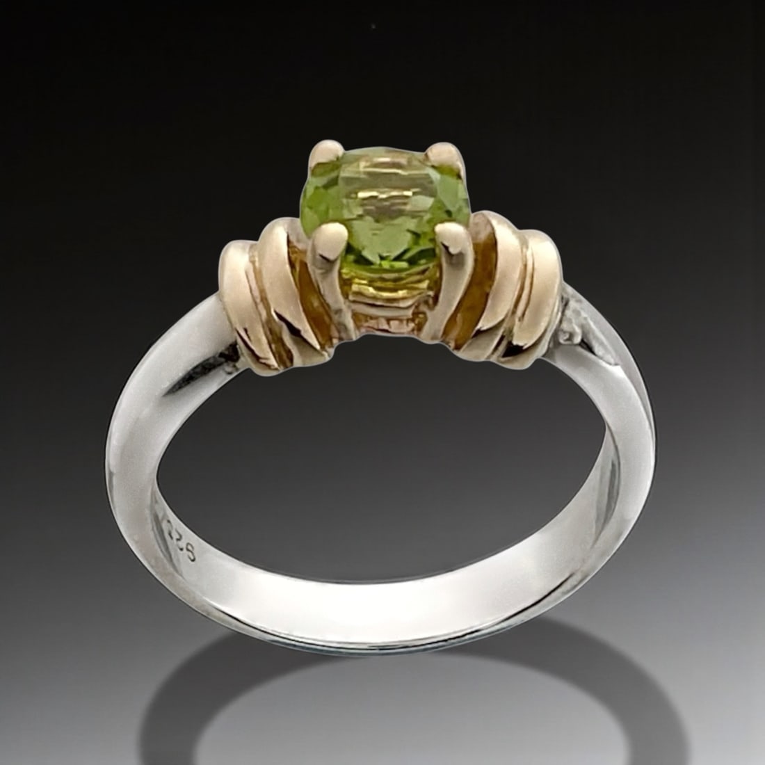 14K Gold & Sterling Silver Peridot Ring - Size 7 (1 of 1)