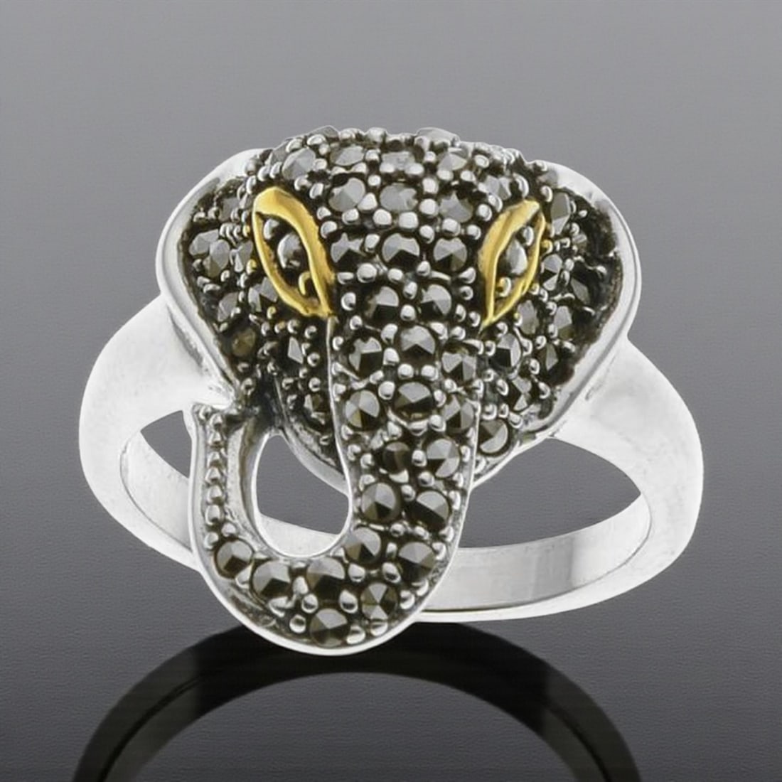 Unique Dimensional Sterling Silver Marcasite Elephant Ring SZ 6 (1 of 1)