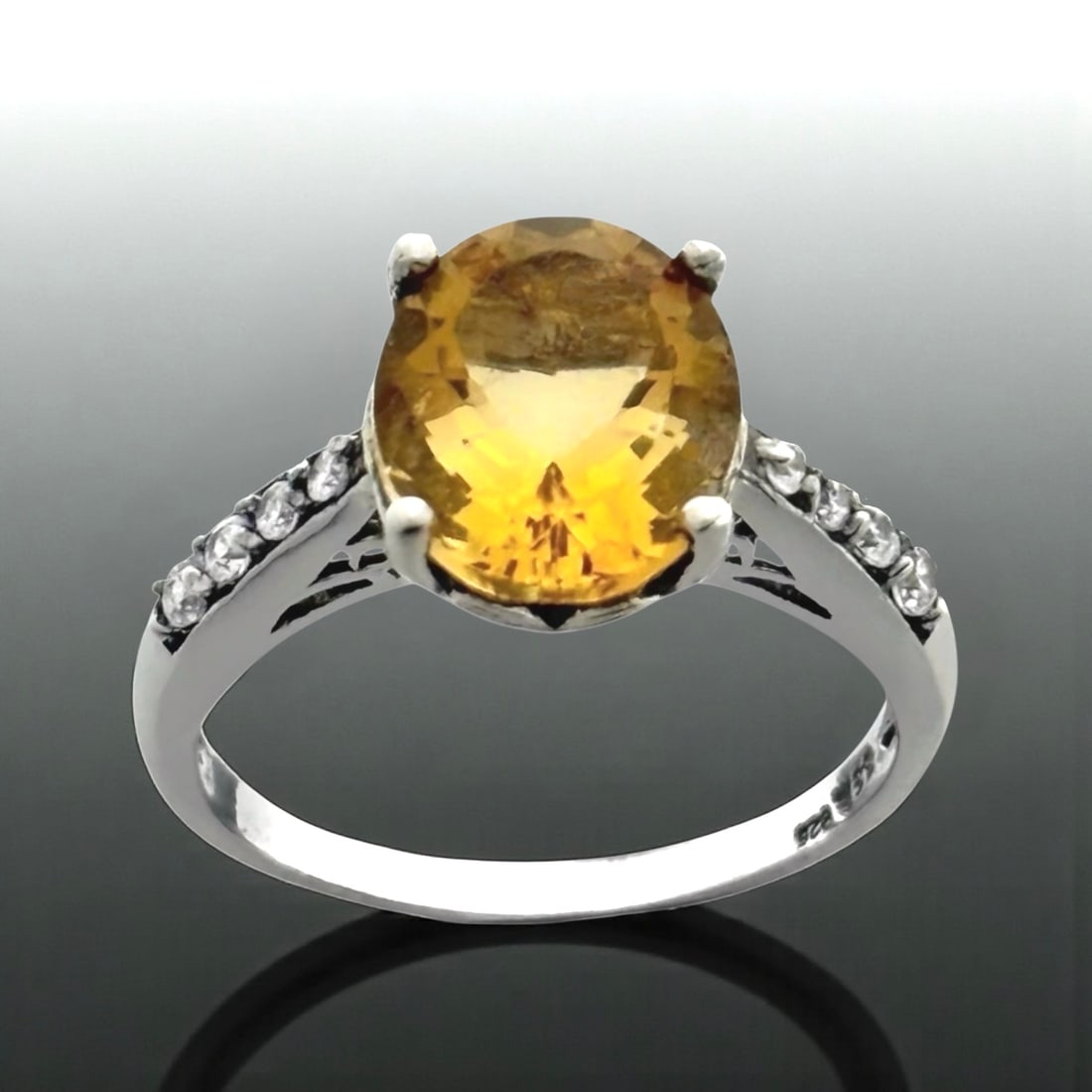 Sterling Silver Oval Shape Citrine Gemstone Ring SZ 7.75 (1 of 1)