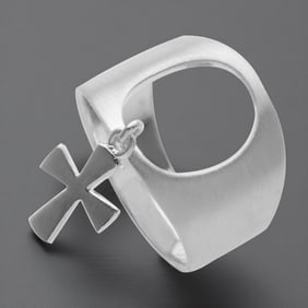 Sterling Silver Matte Finish Wide Band Cross Charm Ring – Size 9