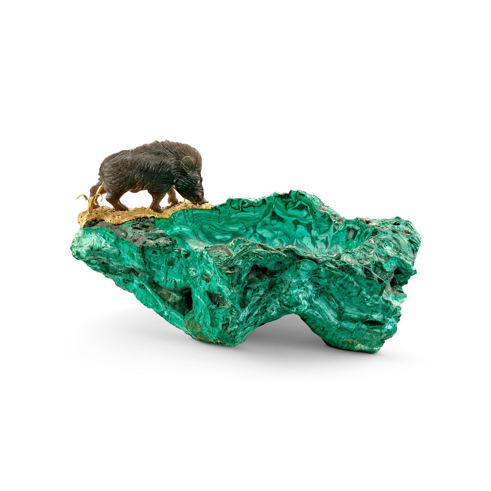 MALACHITE, PASTE, MULTI-GEM AND DIAMOND WILD BOAR BOWL: MALACHITE, PASTE, MULTI-GEM AND DIAMOND WILD BOAR BOWL Details Malachite, round rubies and diamonds, oval-shaped and round sapphires, paste, bronze Size/Dimensions: 31.0 x 20.0 x 15.2 cm Gross weight: