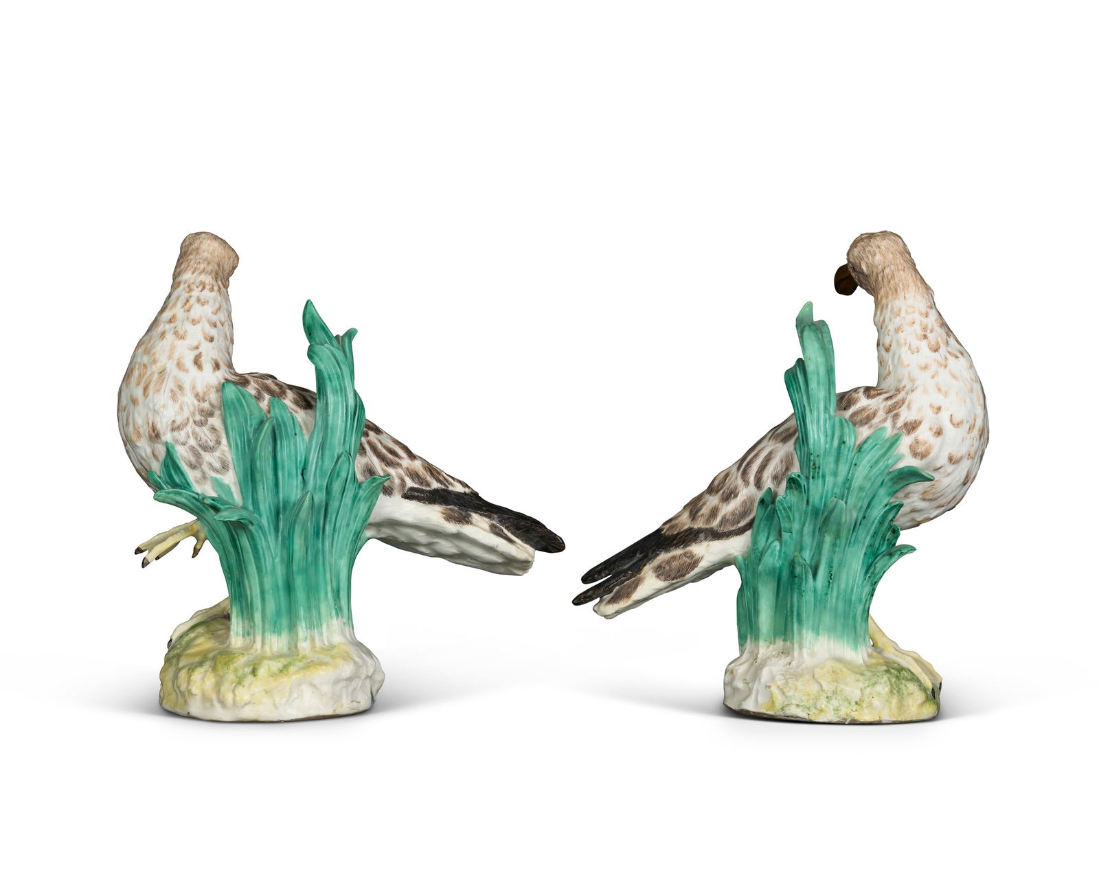 A PAIR OF MEISSEN PORCELAIN MODELS OF GULLS CIRCA 1753, BLUE CROSSED SWORDS MARKS TO THE BACK OF THE - 4
