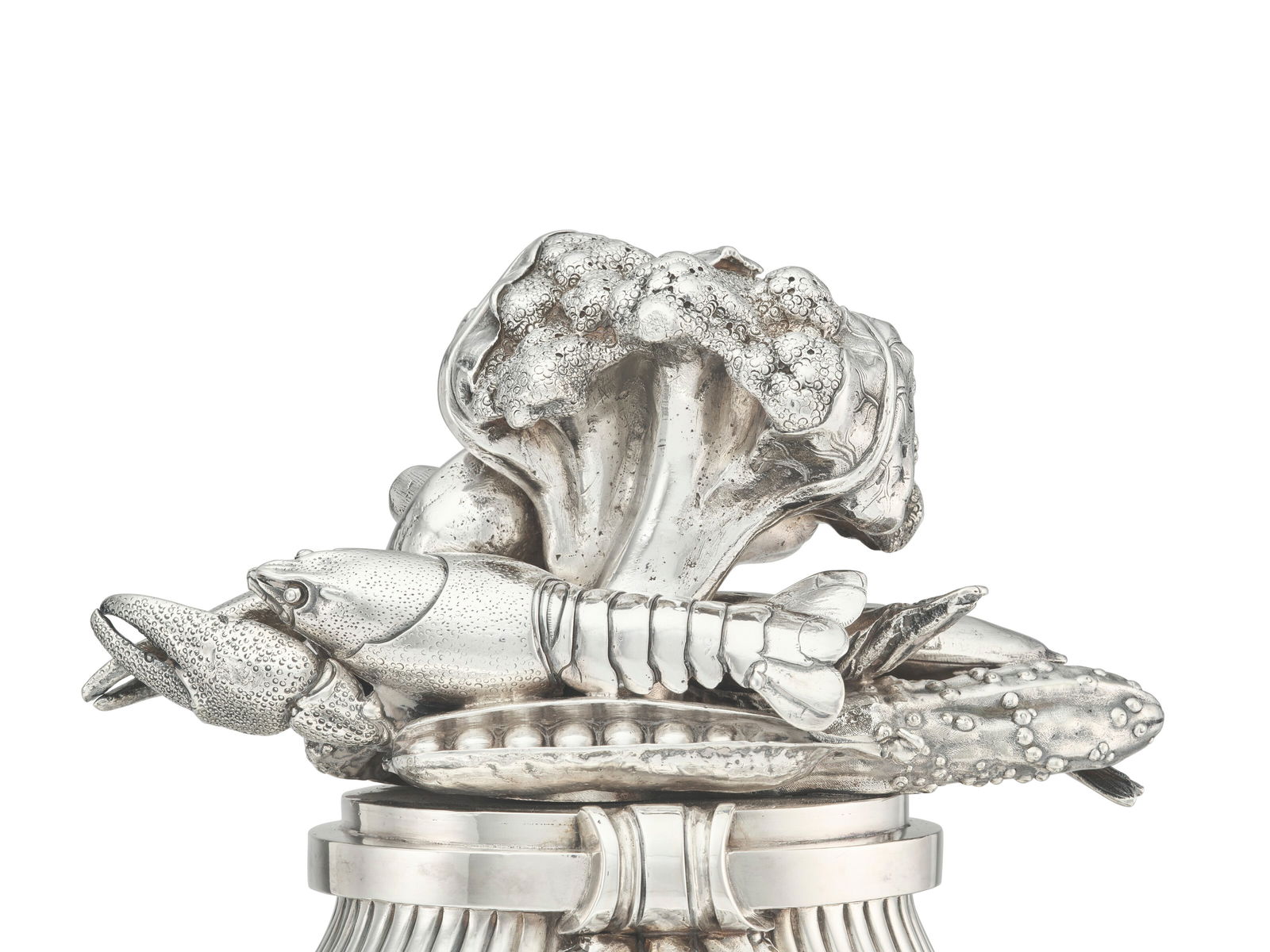 THE BROWNLOW TUREENS: A PAIR OF GEORGE III SILVER SOUP TUREENS, COVERS, LINERS AND STANDS MARK OF - 3