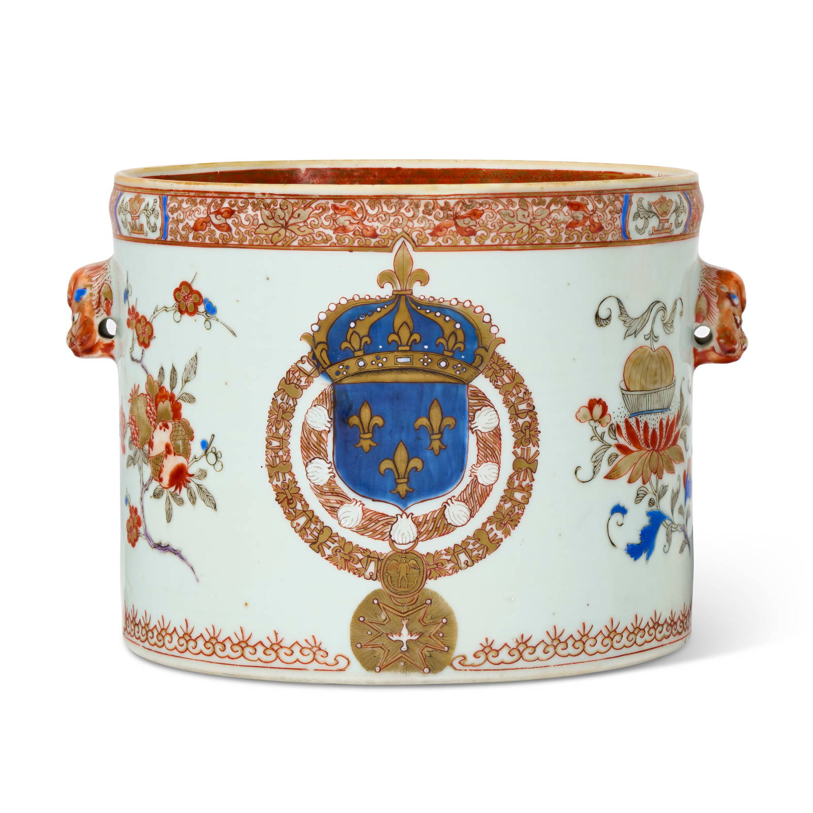 A PORCELAIN WINE COOLER WITH THE FRENCH ROYAL ARMS POSSIBLY CHINESE EXPORT, CIRCA 1730