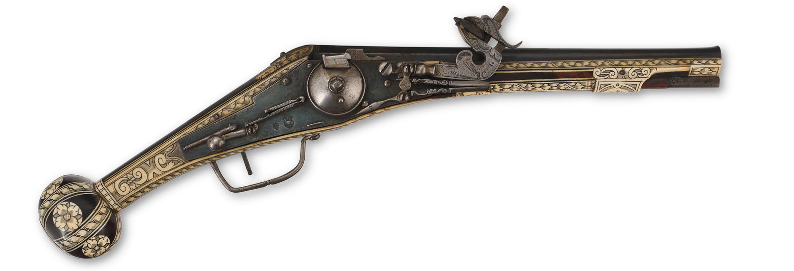 A GERMAN WHEEL-LOCK PUFFER CIRCA 1580 (1 of 4)