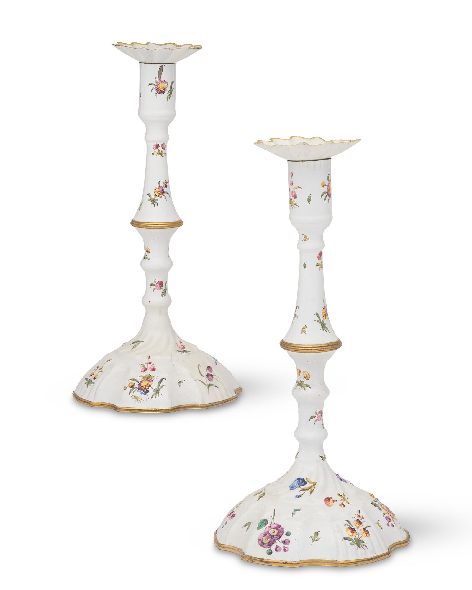 A PAIR OF GEORGE III ENAMEL CANDLESTICKS LONDON OR SOUTH STAFFORDSHIRE, CIRCA 1770 (1 of 1)