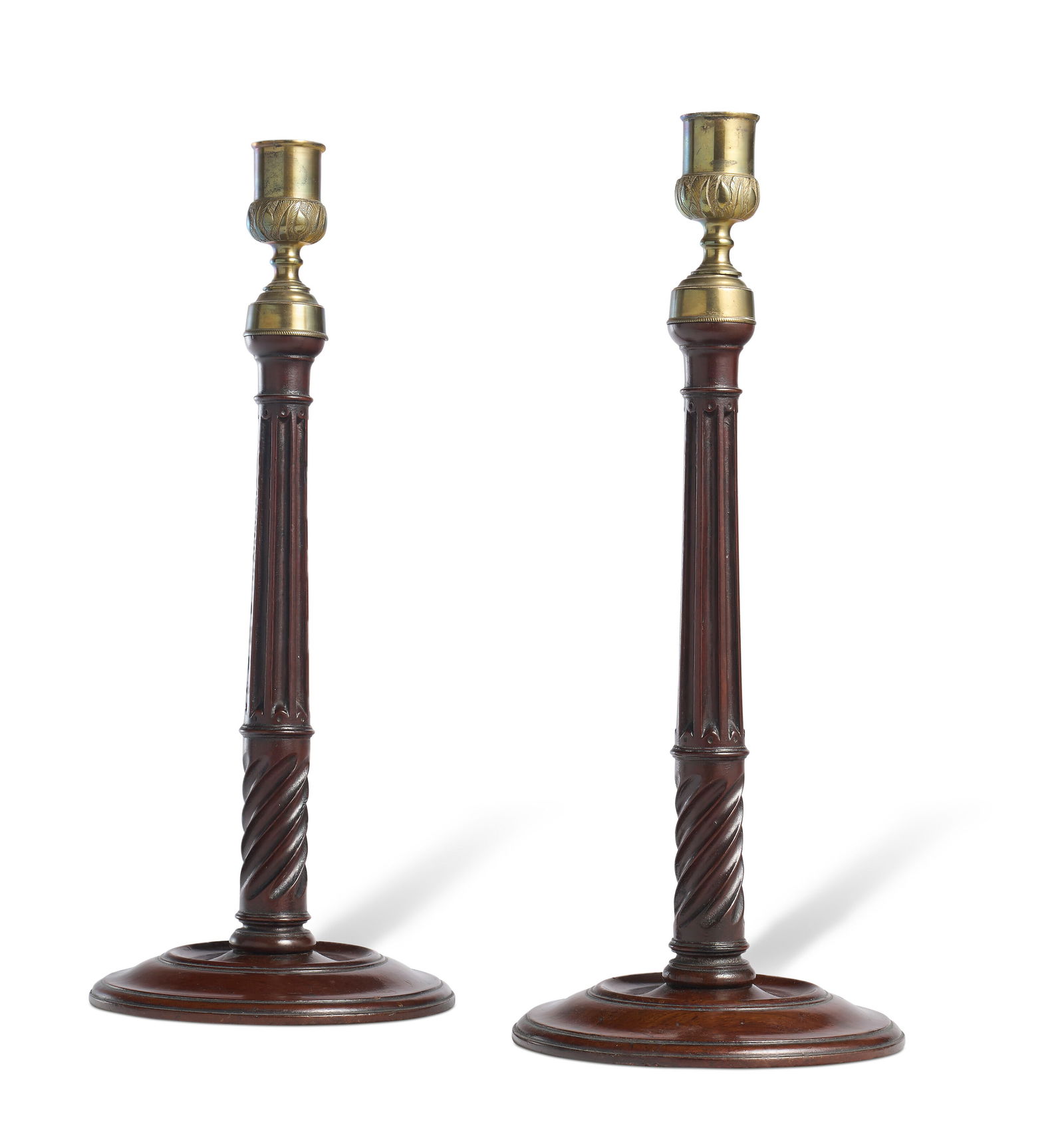 A PAIR OF GEORGE III MAHOGANY AND BRASS CANDLESTICKS LATE 18TH CENTURY (1 of 2)
