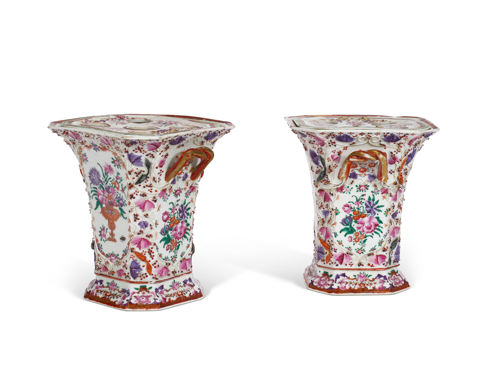 A PAIR OF CHINESE EXPORT PORCELAIN FAMILLE ROSE BOUGH POTS AND COVERS QIANLONG PERIOD, CIRCA 1785 (1 of 1)