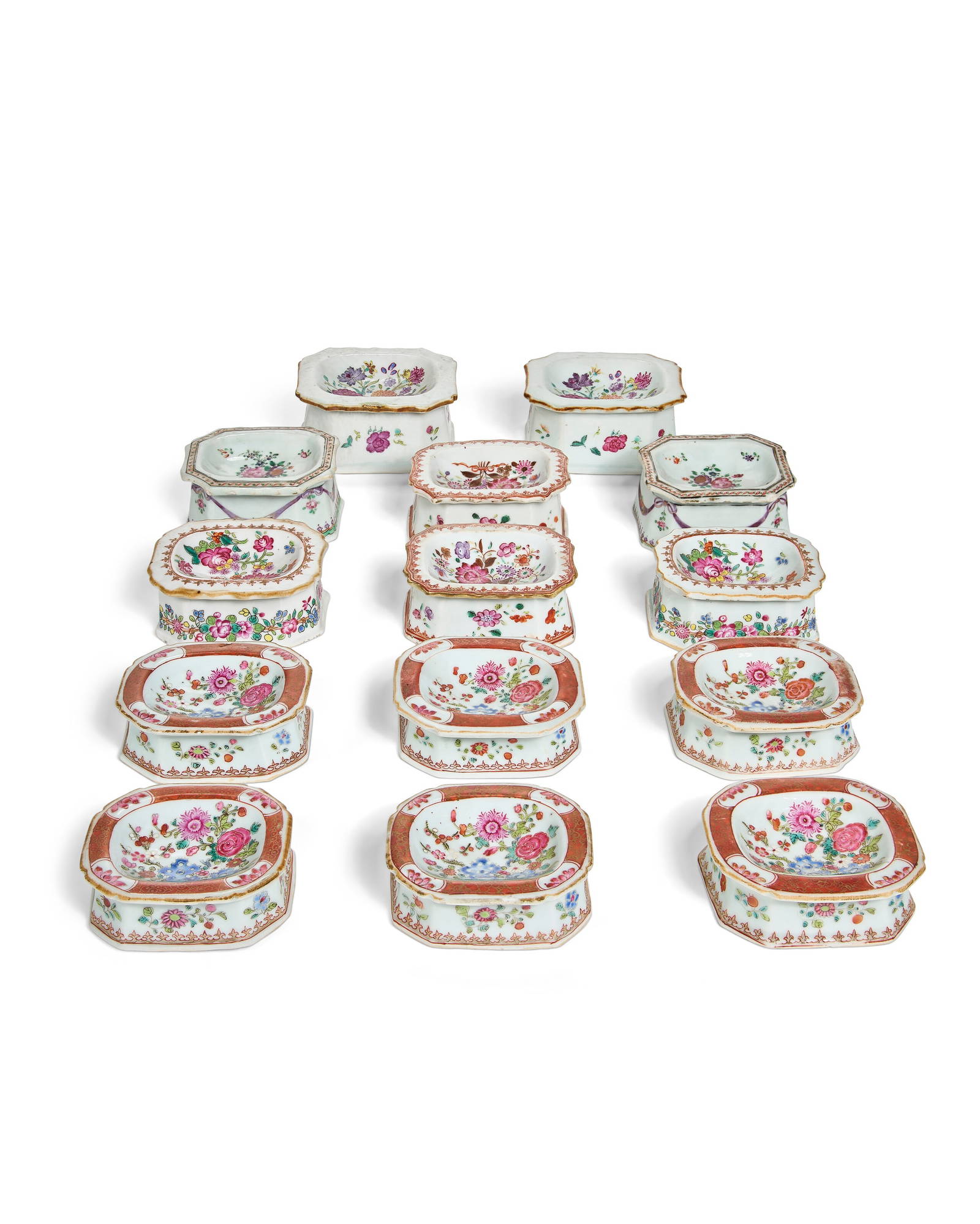 A GROUP OF FOURTEEN CHINESE EXPORT PORCELAIN FAMILLE ROSE SALTS QIANLONG PERIOD (1736-1795)