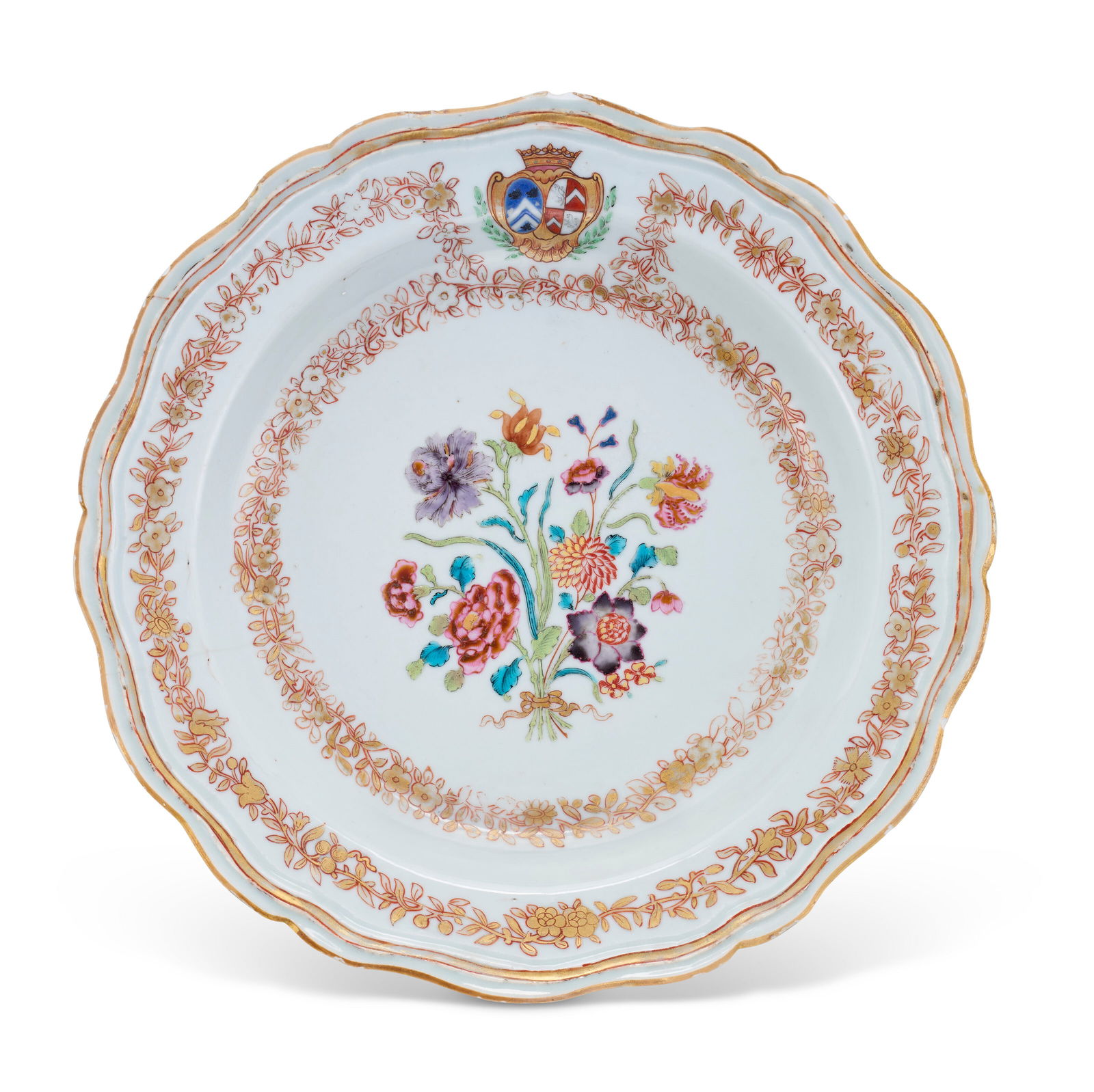 SET OF SEVEN CHINESE EXPORT PORCELAIN ‘FRENCH MARKET’ ARMORIAL PLATES AND THREE SOUP - 2