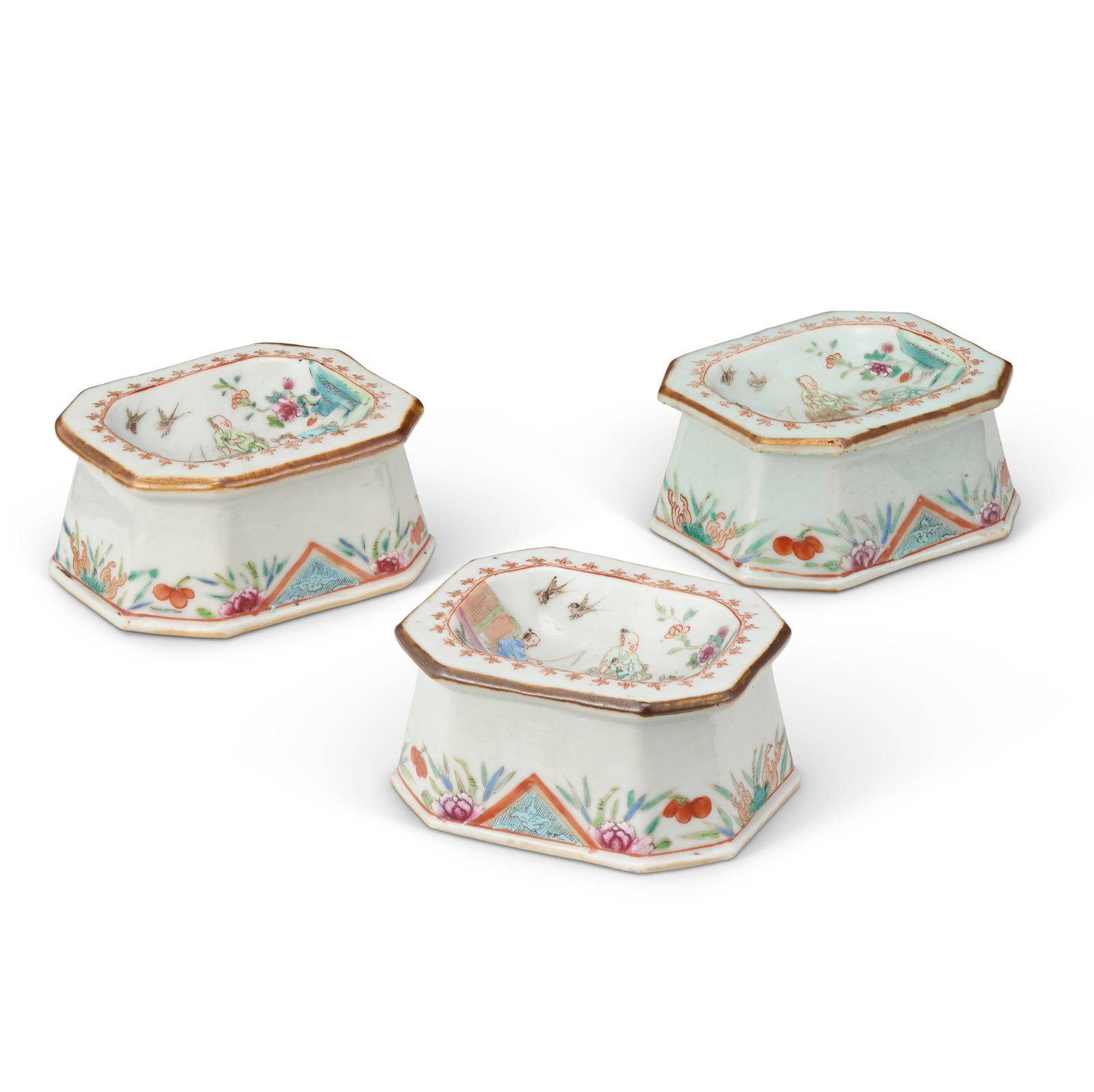 THREE CHINESE EXPORT PORCELAIN FAMILLE ROSE SALTS QIANLONG PERIOD (1736-1795)