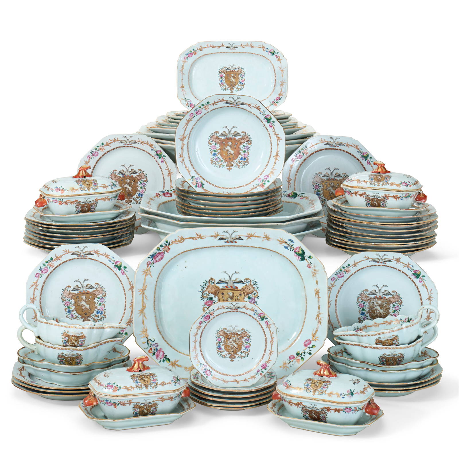 A CHINESE EXPORT PORCELAIN ‘ENGLISH MARKET’ ARMORIAL PART DINNER SERVICE QIANLONG