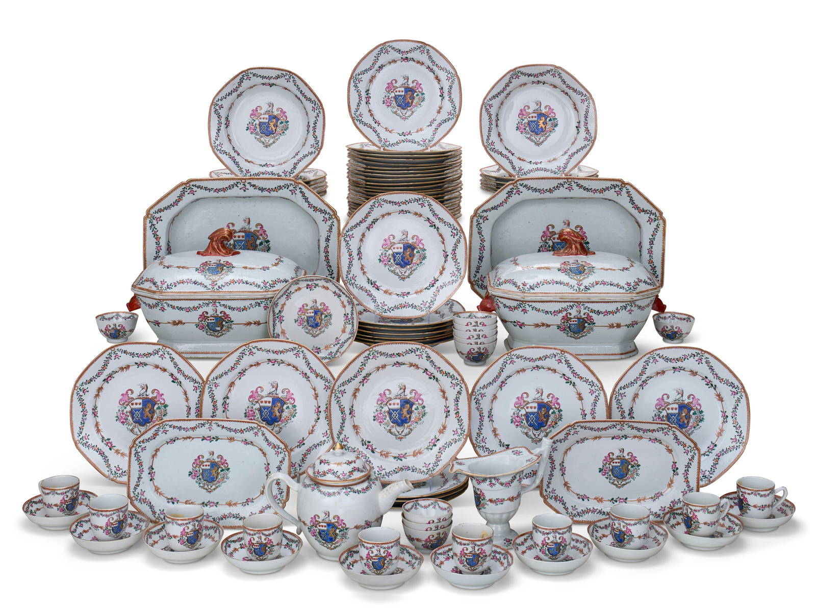 A CHINESE EXPORT PORCELAIN FAMILLE ROSE ARMORIAL PART SERVICE QIANLONG PERIOD, CIRCA 1770