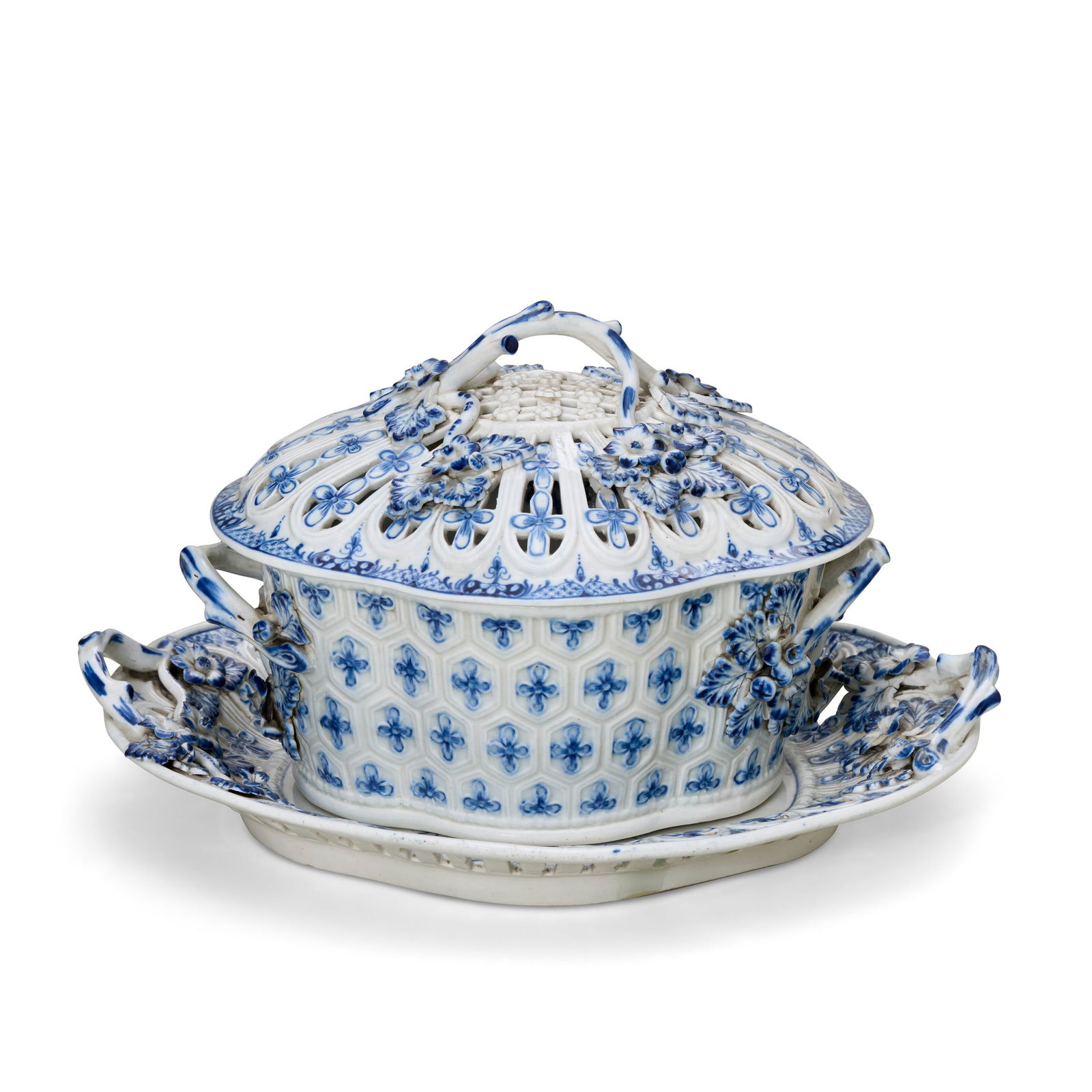 A CAUGHLEY PORCELAIN BLUE AND WHITE CHESTNUT BASKET, RETICULATED COVER AND STAND CIRCA 1780, BLUE C (1 of 6)