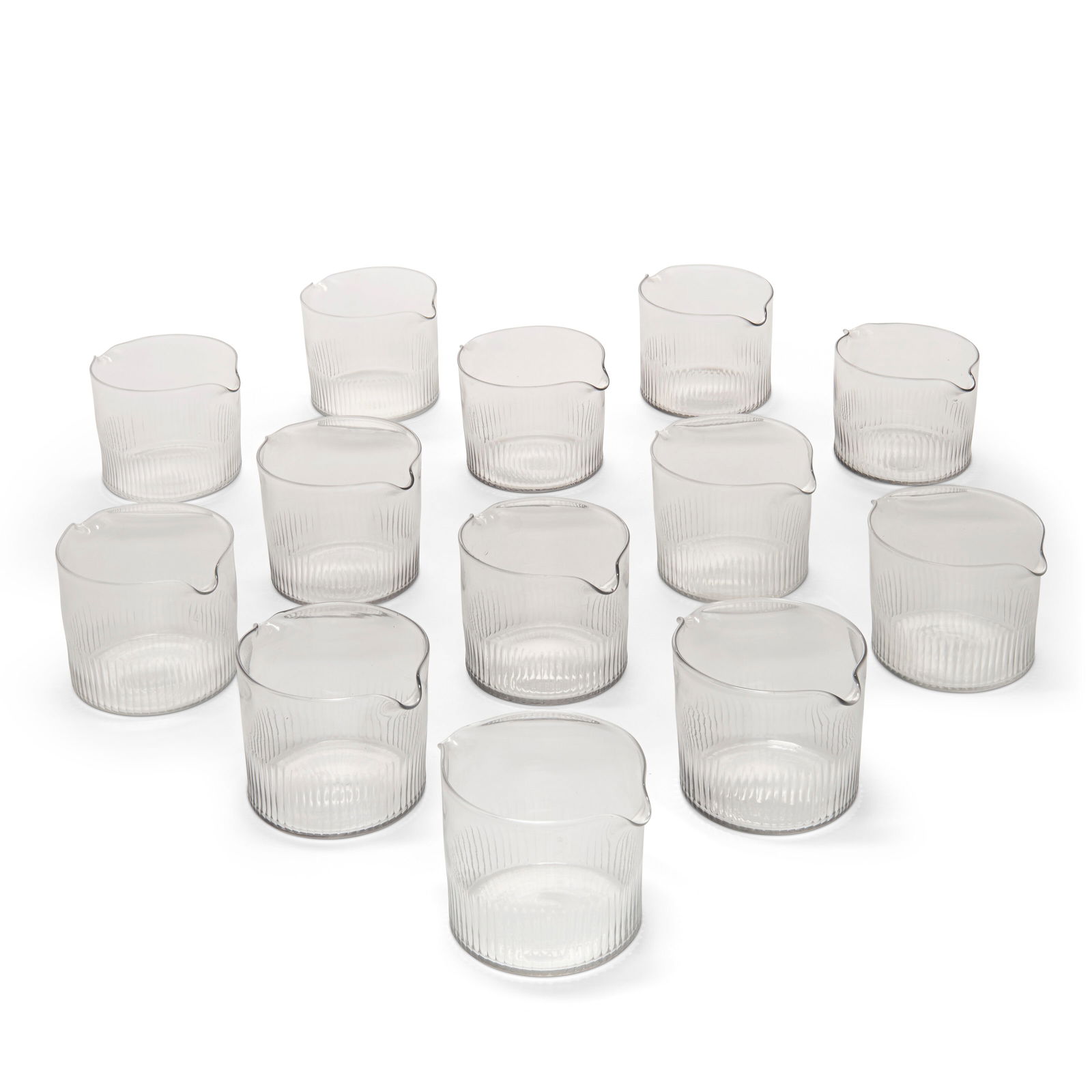 THIRTEEN IRISH CUT-GLASS RINSERS 19TH CENTURY (1 of 2)