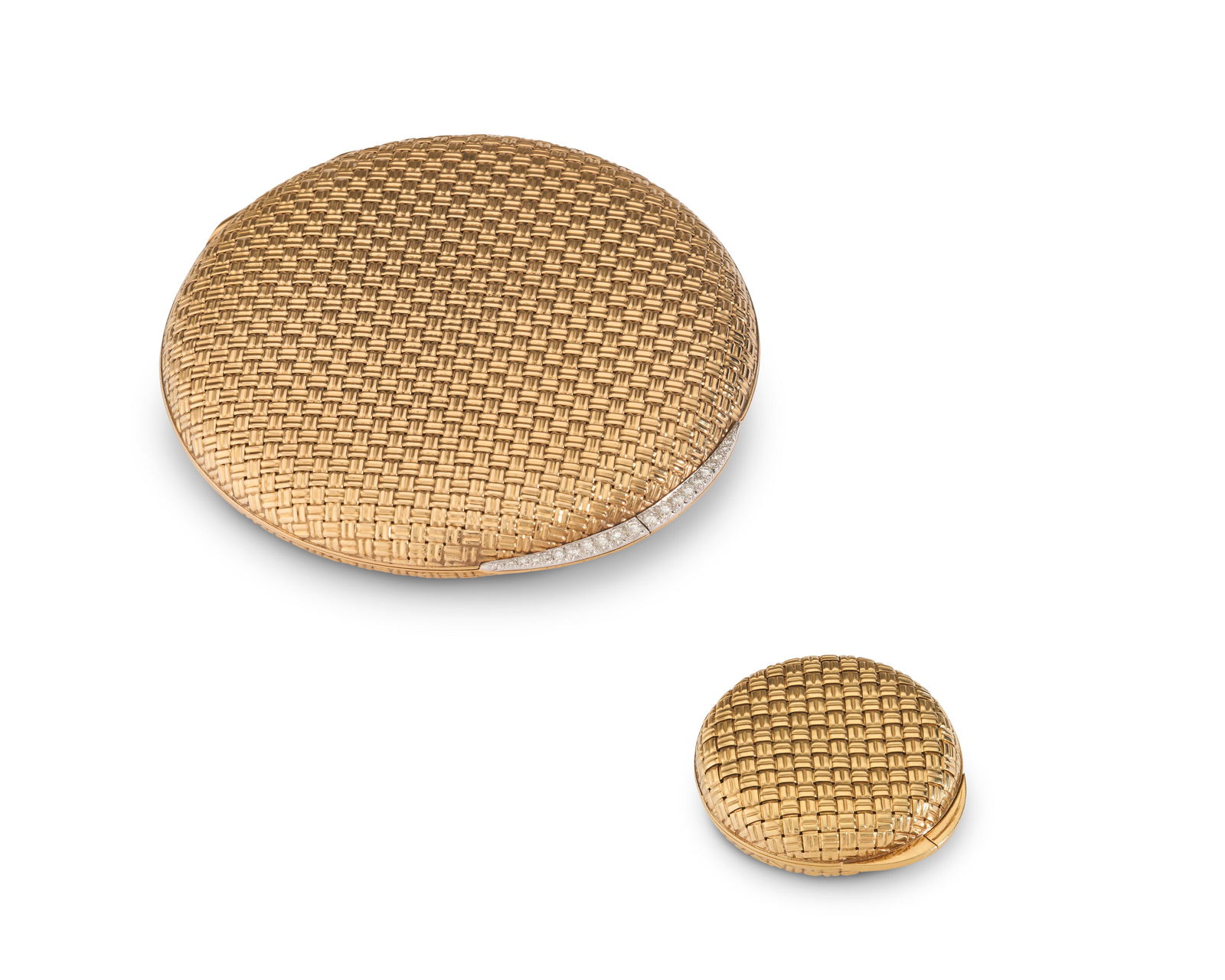 A FRENCH JEWELED GOLD COMPACT AND AN AMERICAN GOLD PILL BOX MARK OF VAN CLEEF & ARPELS, PARIS AND (1 of 5)