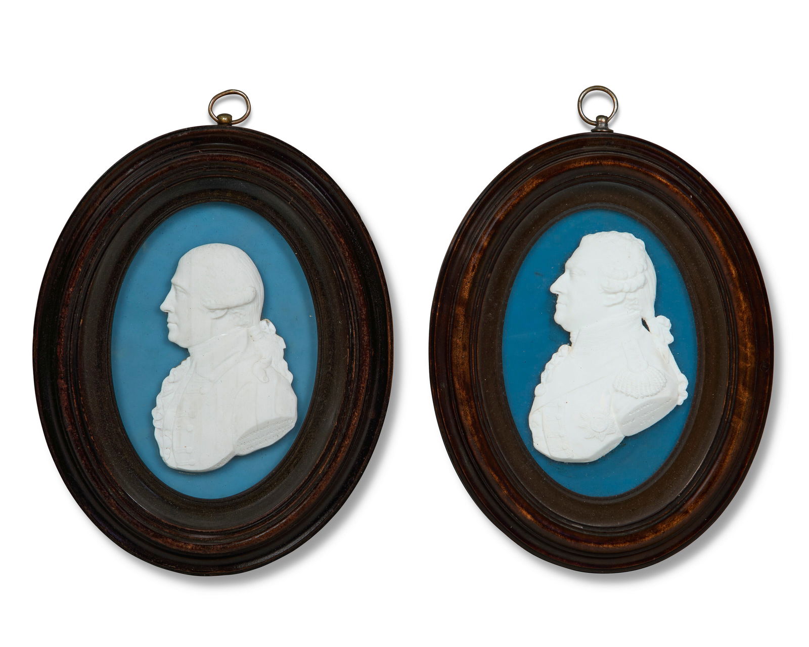 TWO SCOTTISH GLASS-PASTE PORTRAIT MINIATURES BY JAMES TASSIE, LATE 18TH CENTURY (1 of 2)