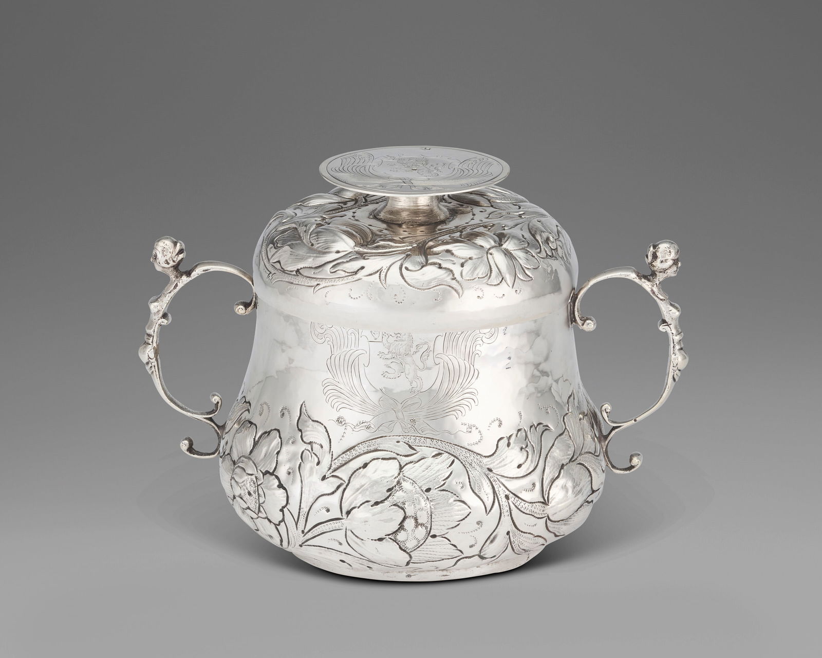 A CHARLES II SILVER PORRINGER AND COVER MAKER'S MARK IC MULLET BELOW IN A HEART SHAPE CARTOUCHE, (1 of 4)