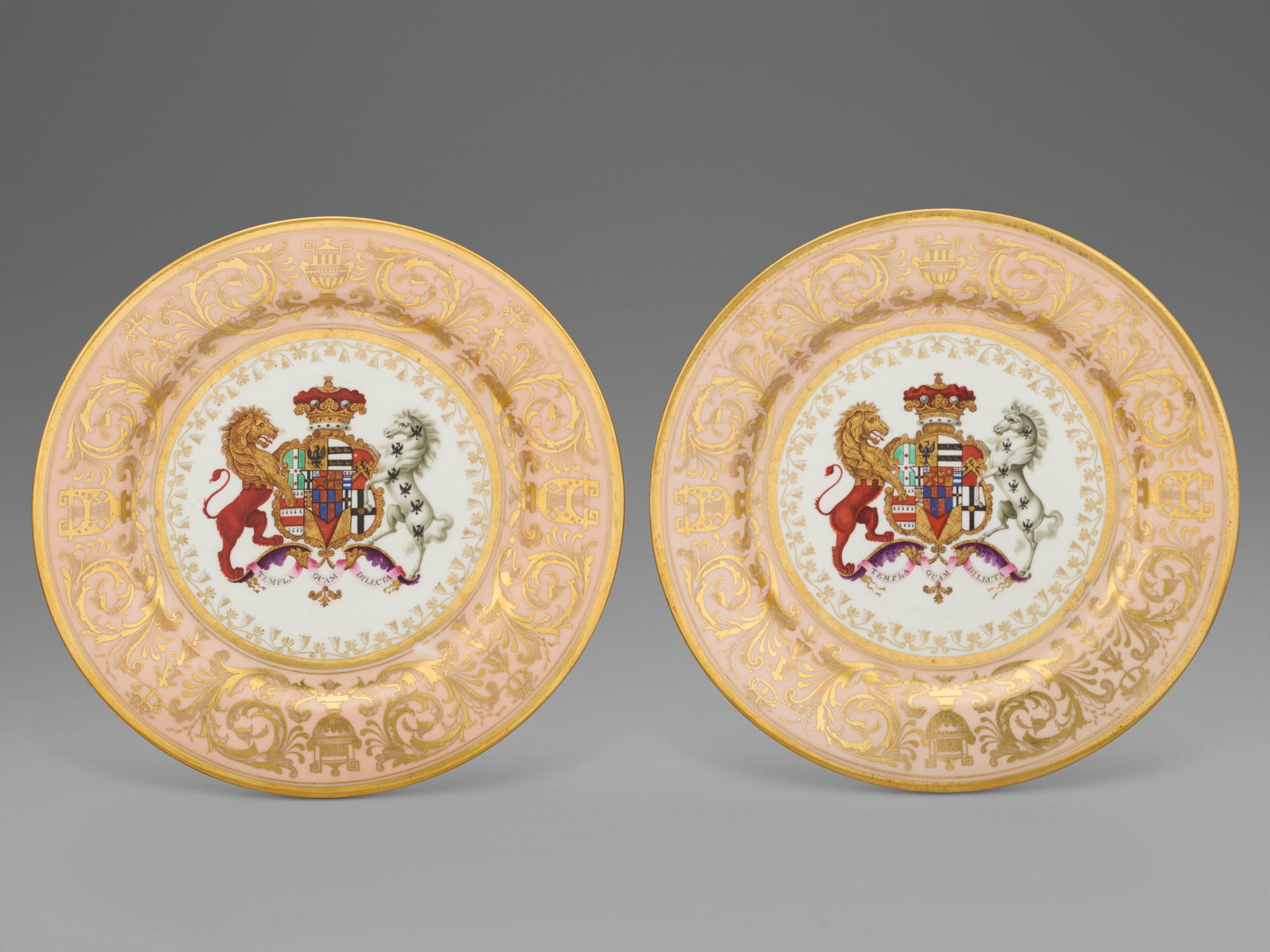 TWO WORCESTER (FLIGHT, BARR & BARR) PORCELAIN PEACH-GROUND PLATES FROM 'THE STOWE SERVICE' CIRCA (1 of 3)