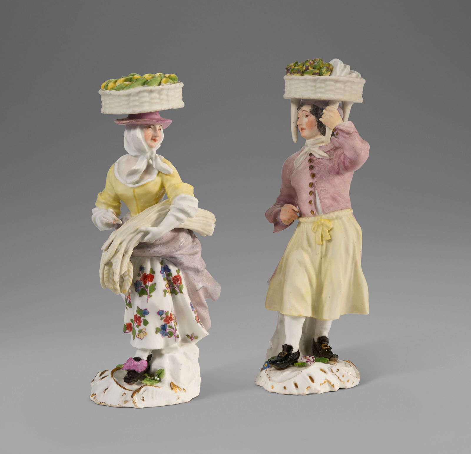 TWO MEISSEN PORCELAIN 'CRYES OF LONDON’ FIGURES CIRCA 1755, SMALL BLUE CROSSED SWORDS MARKS TO (1 of 5)