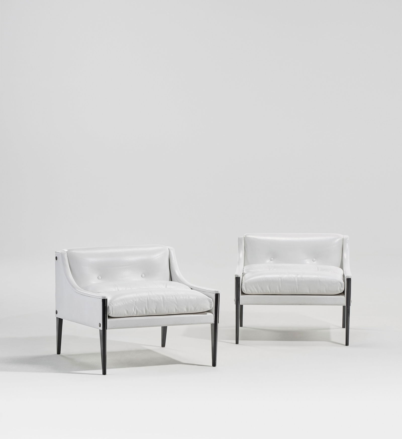 GIO PONTI (1891-1979) Pair of Armchairs, Model No. 12, from the 'Dezza' Series, designed 1966 (1 of 5)