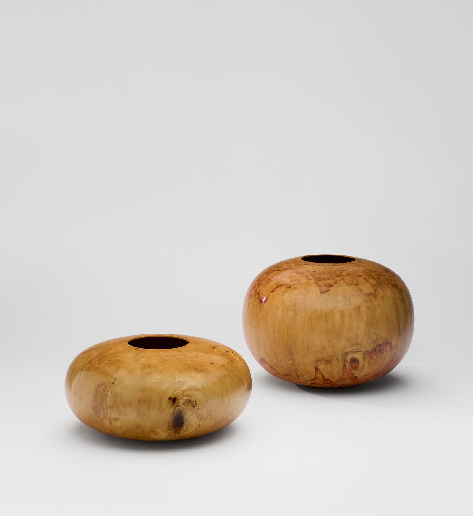 EDWARD MOULTHROP (1916-2003) Pair of Turned Vessels, circa 1970 (1 of 5)