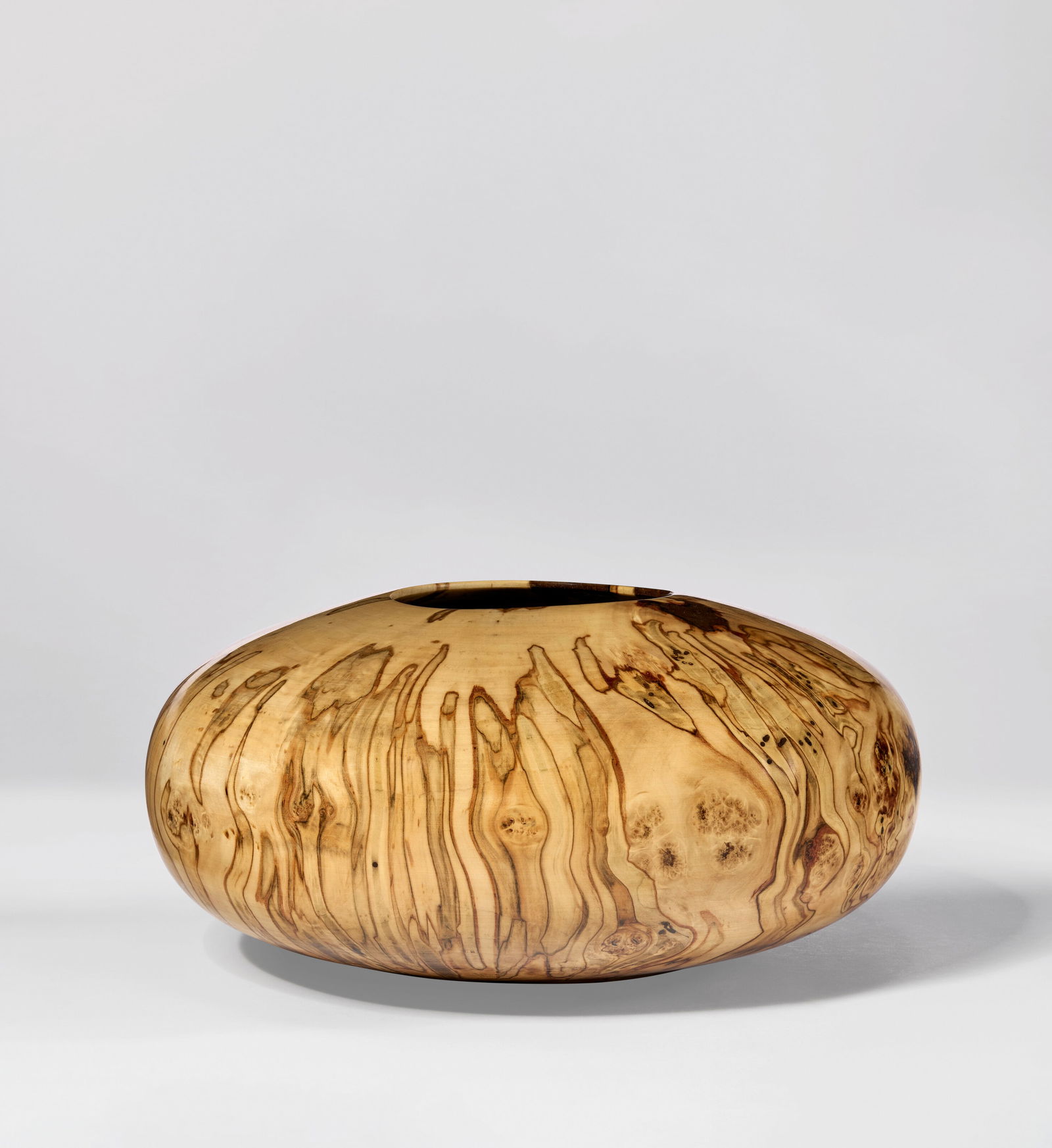 EDWARD MOULTHROP (1916-2003) Turned Vessel, circa 1970 (1 of 4)