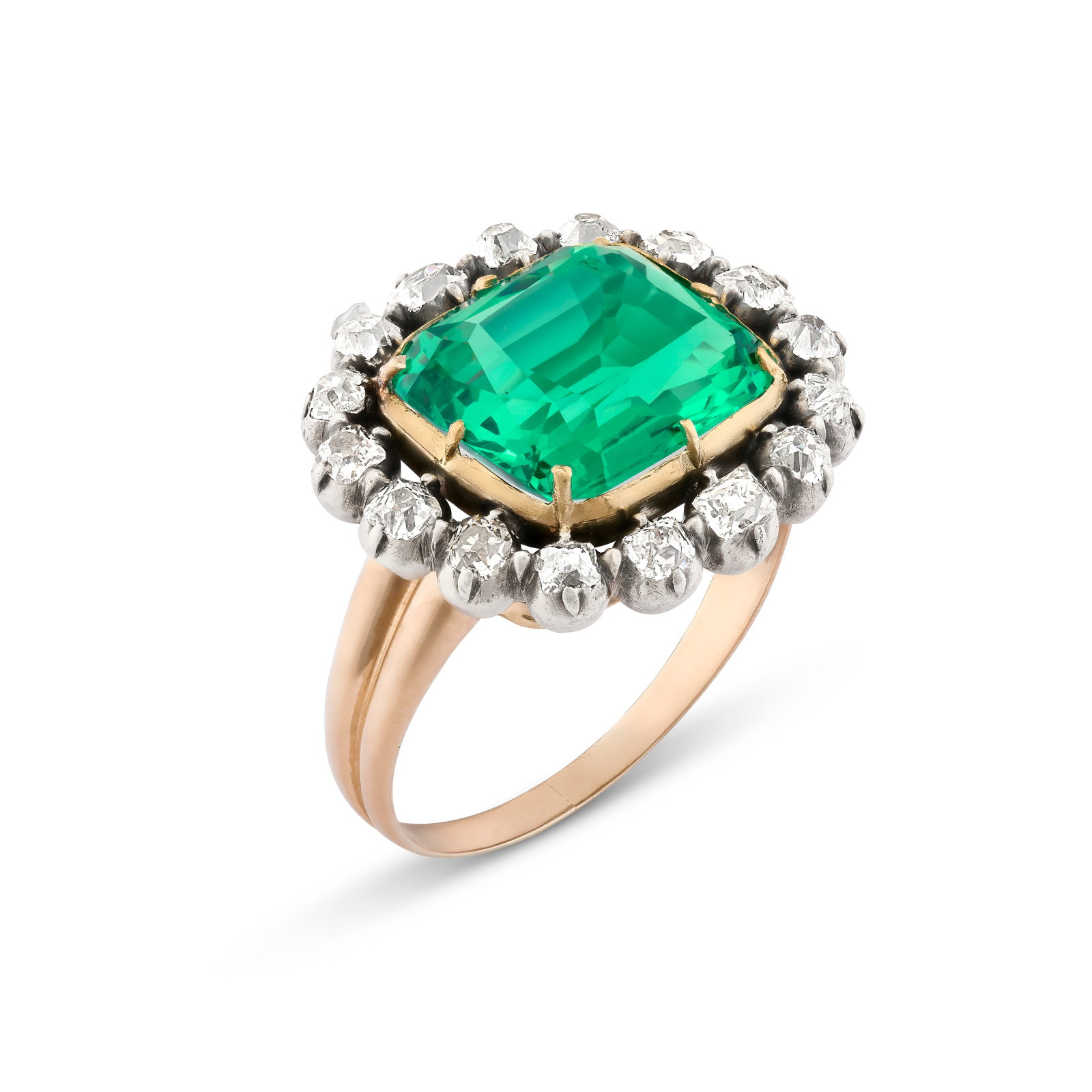 EMERALD AND DIAMOND RING (1 of 4)