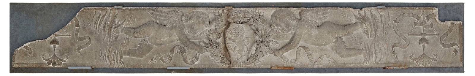 ATTRIBUTED TO FRANCESCO DI SIMONE FERRUCCI (1437-1493), FLORENCE, LATE 15TH CENTURY A PIETRA SERENA: Details ATTRIBUTED TO FRANCESCO DI SIMONE FERRUCCI (1437-1493), FLORENCE, LATE 15TH CENTURY A PIETRA SERENA ARCHITECTURAL FRIEZE DEPICTING PUTTI UPHOLDING A WREATH ENCIRCLING THE ARMS OF THE RICASOLI 