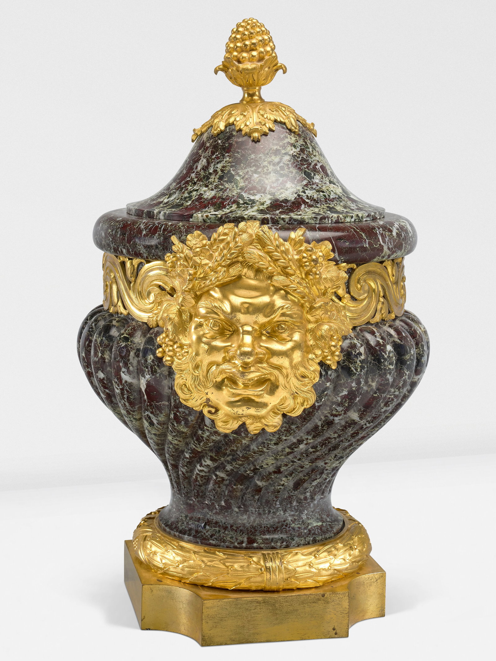VASE COUVERT D'ÉPOQUE NÉOCLASSIQUE - 4