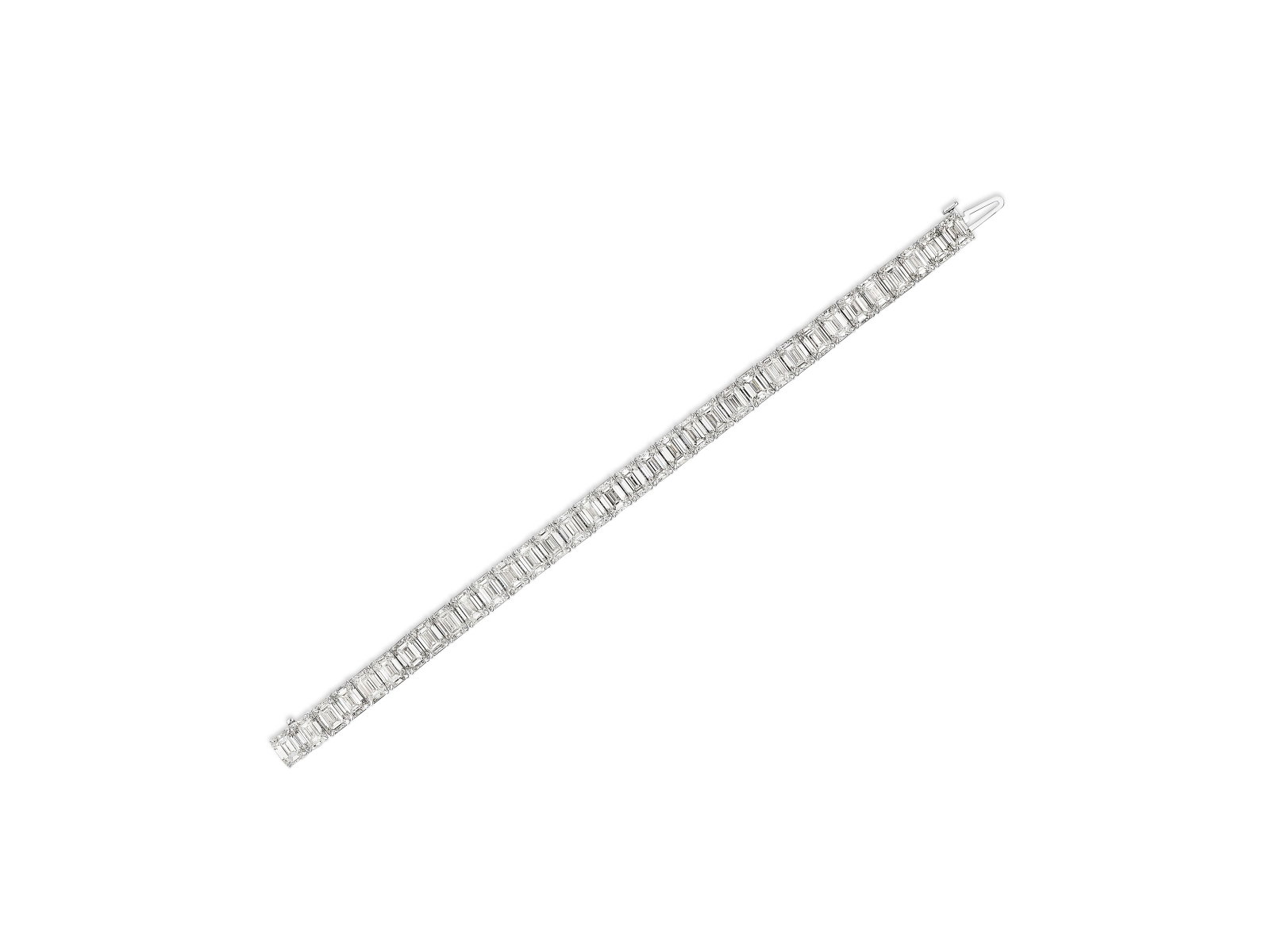 DIAMOND BRACELET: Details DIAMOND BRACELET Thirty-four emerald-cut diamonds ranging from 1.02 to 1.00 carats, platinum 34 GIA, 2025 to 2026: 1.02 to 1.00 carats, D to F color, VVS1 to VS2 clarity Size/Dimensions: 16.5
