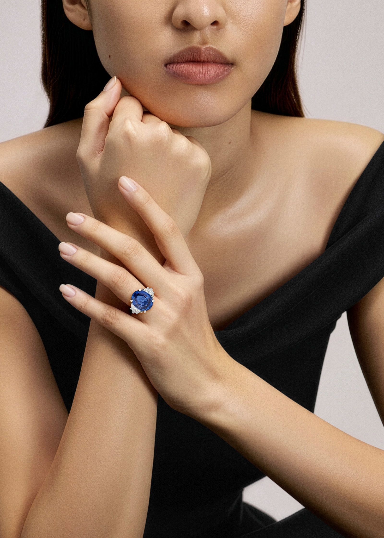 SAPPHIRE AND DIAMOND RING - 2
