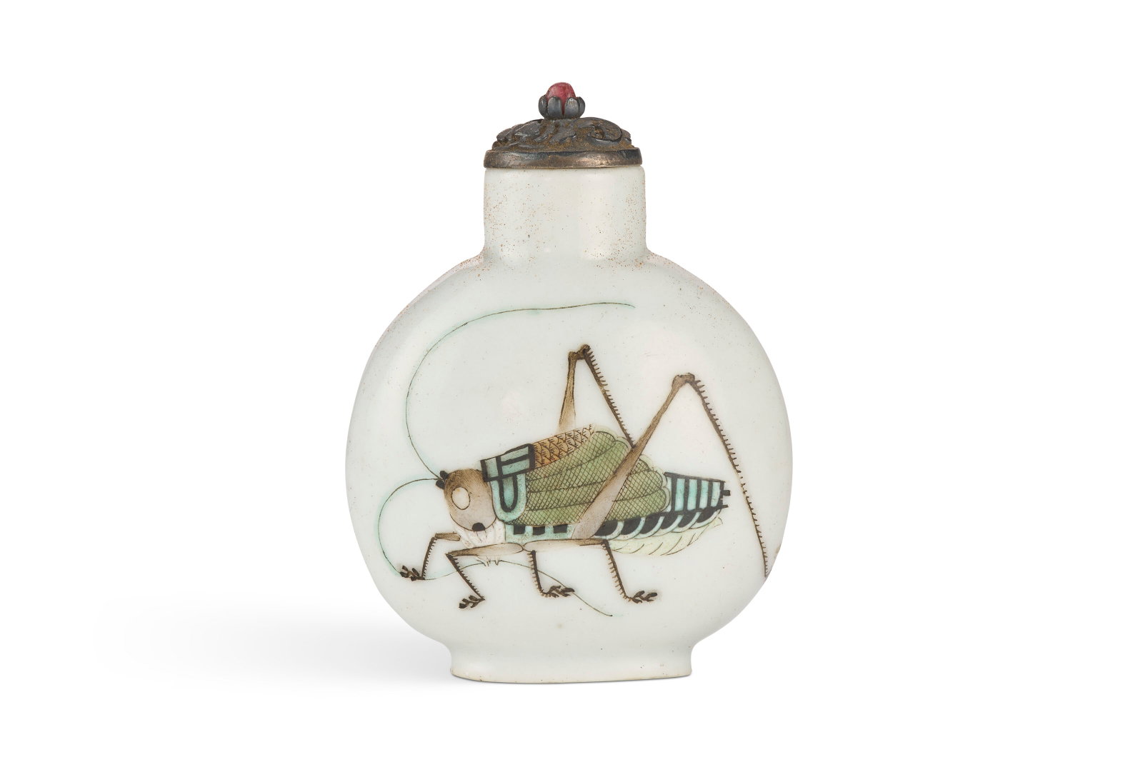 A CHINESE FAMILLE ROSE PORCELAIN 'CRICKET' SNUFF BOTTLE DAOGUANG FOUR-CHARACTER SEAL MARK IN IRON (1 of 4)