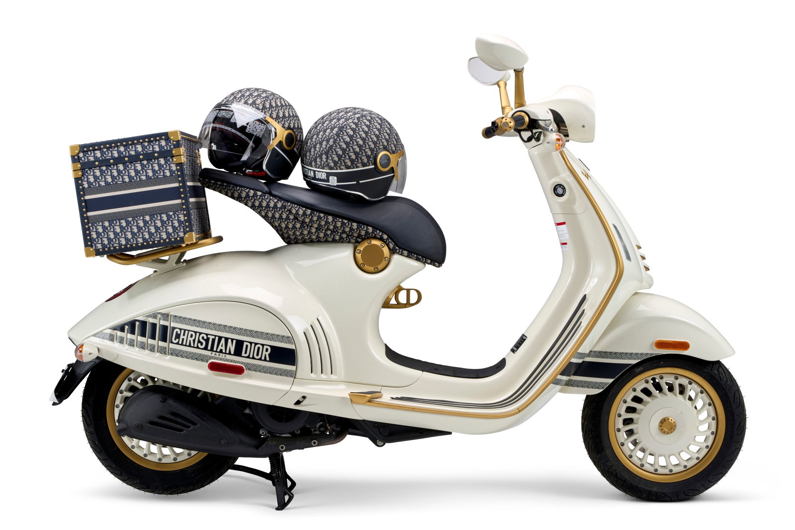 A CREME, GOLD, NAVY OBLIQUE JAQUARD VESPA 946 WITH TWO OBLIQUE HELMETS & TRUNK PIAGGIO X CHRISTIAN (1 of 4)