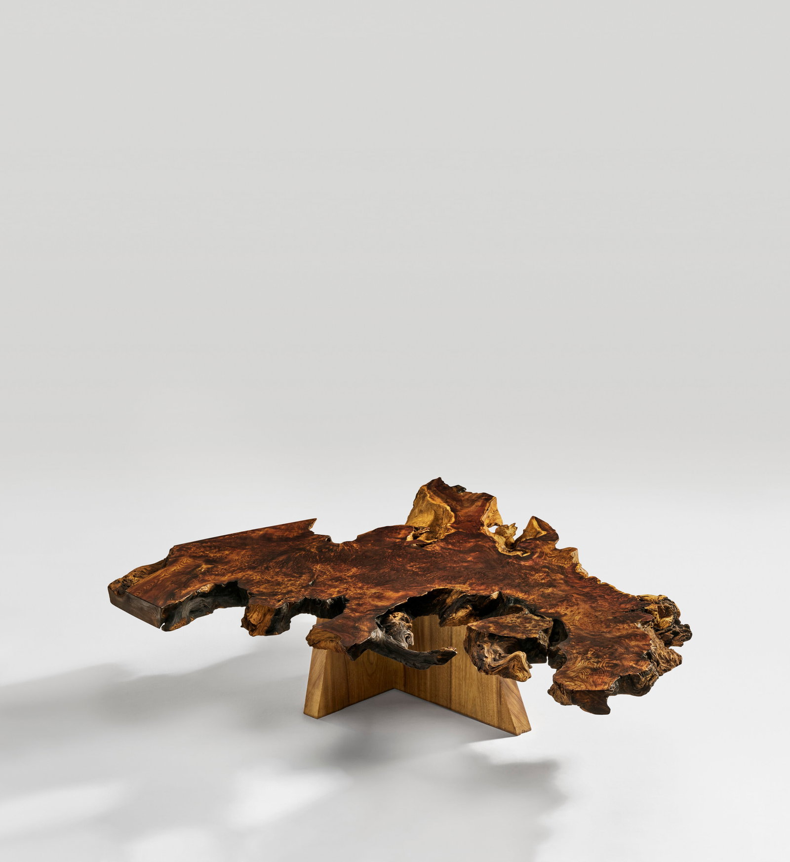 GEORGE NAKASHIMA (1905-1990) Important 'Arlyn' Low Table, 1977 - 3
