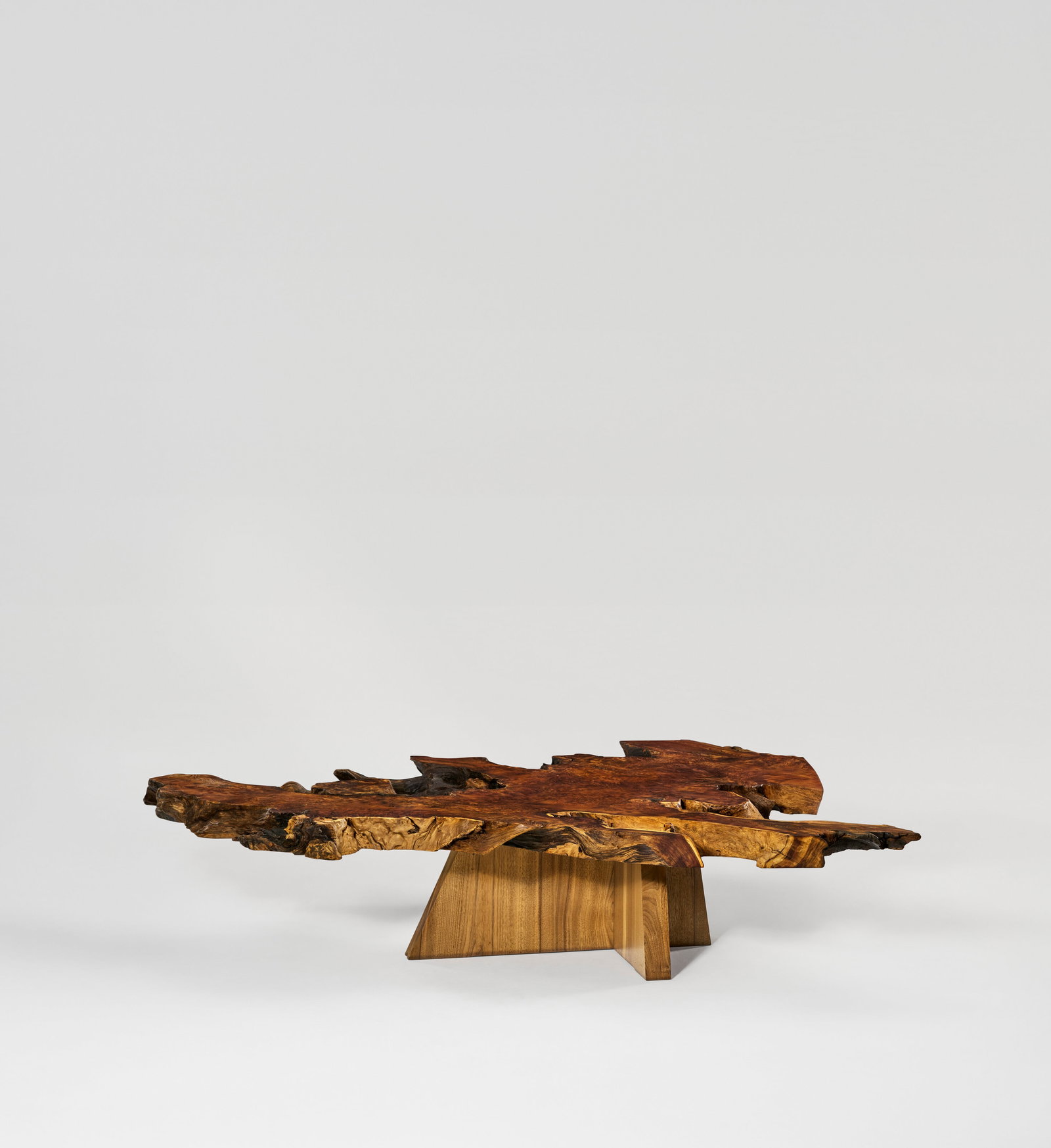 GEORGE NAKASHIMA (1905-1990) Important 'Arlyn' Low Table, 1977 - 4