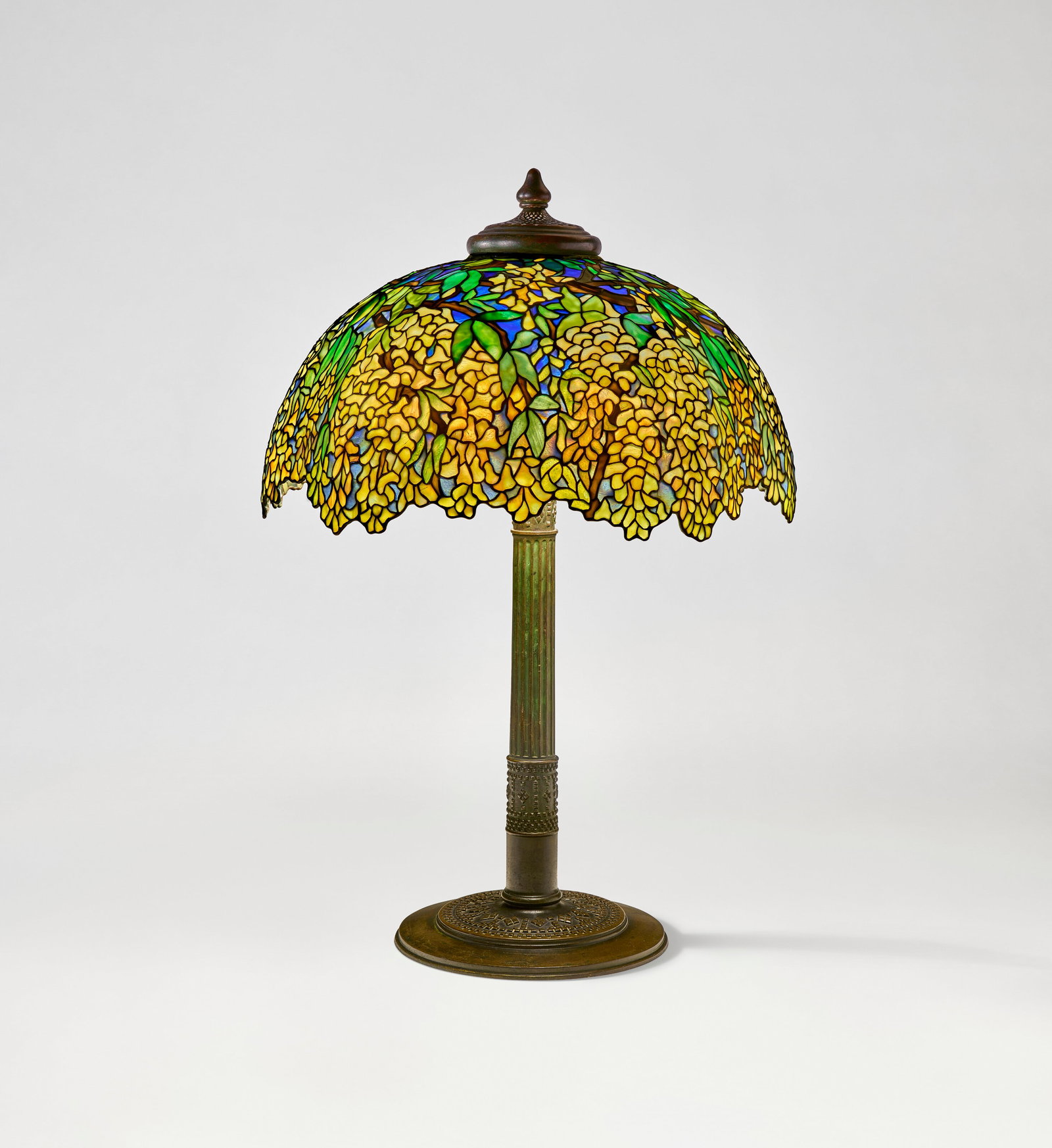 TIFFANY STUDIOS 'Laburnum' Table Lamp, circa 1910 (1 of 4)