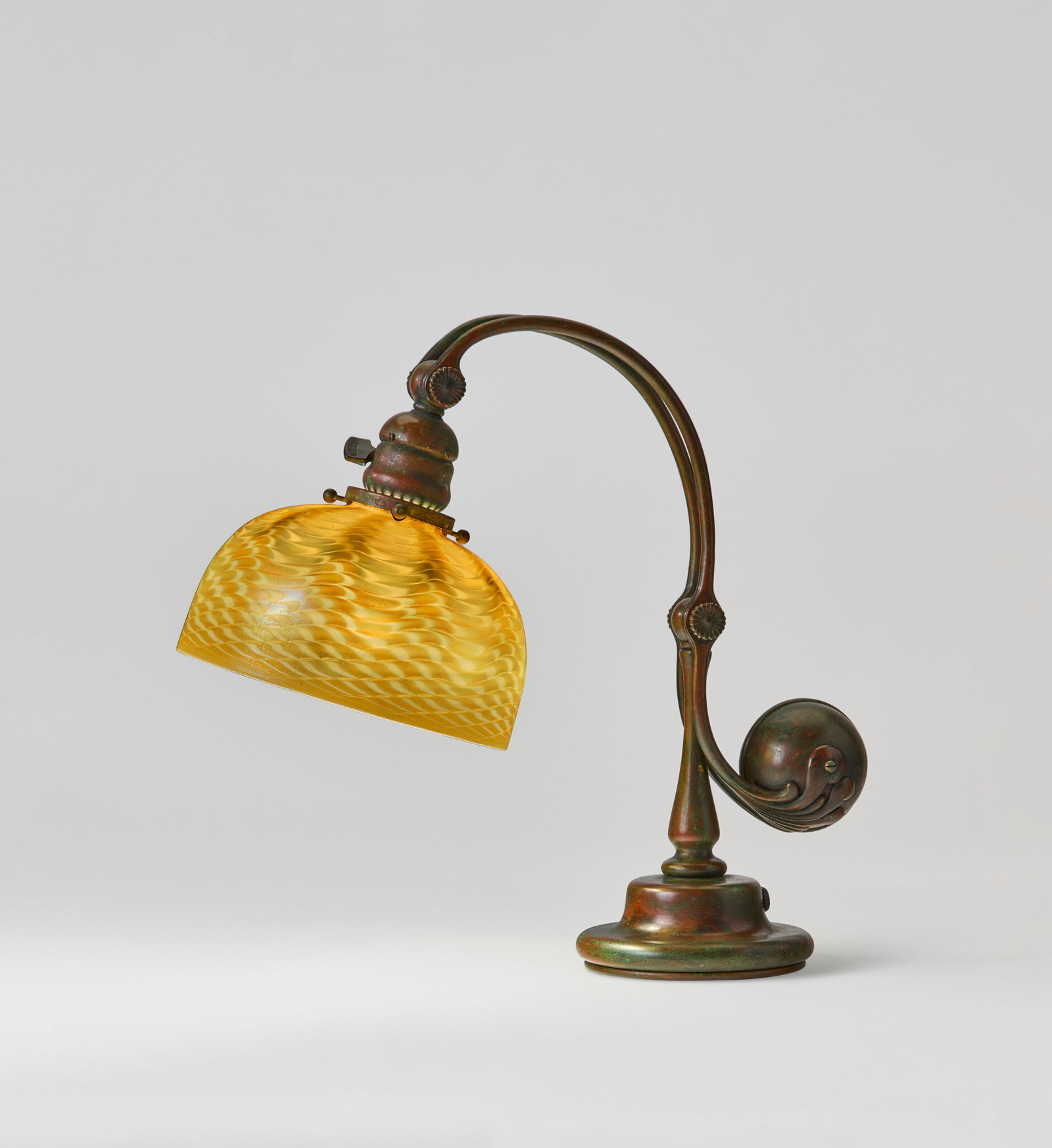 TIFFANY STUDIOS Counter-Balance Desk Lamp, circa 1910 (1 of 4)