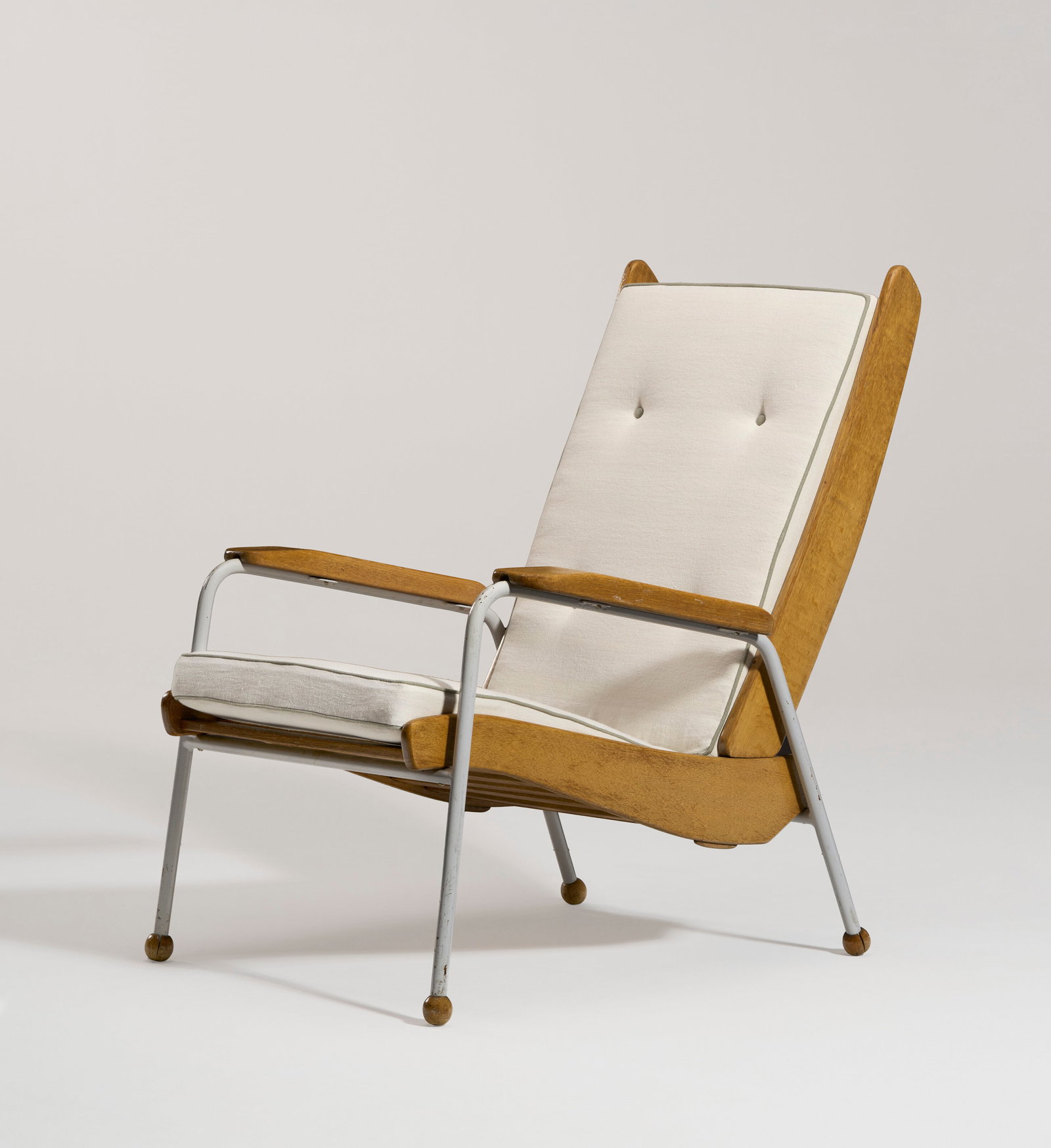JEAN PROUVÉ (1901-1984) 'Visiteur' Armchair, Model No. FV 11, circa 1947 (1 of 4)