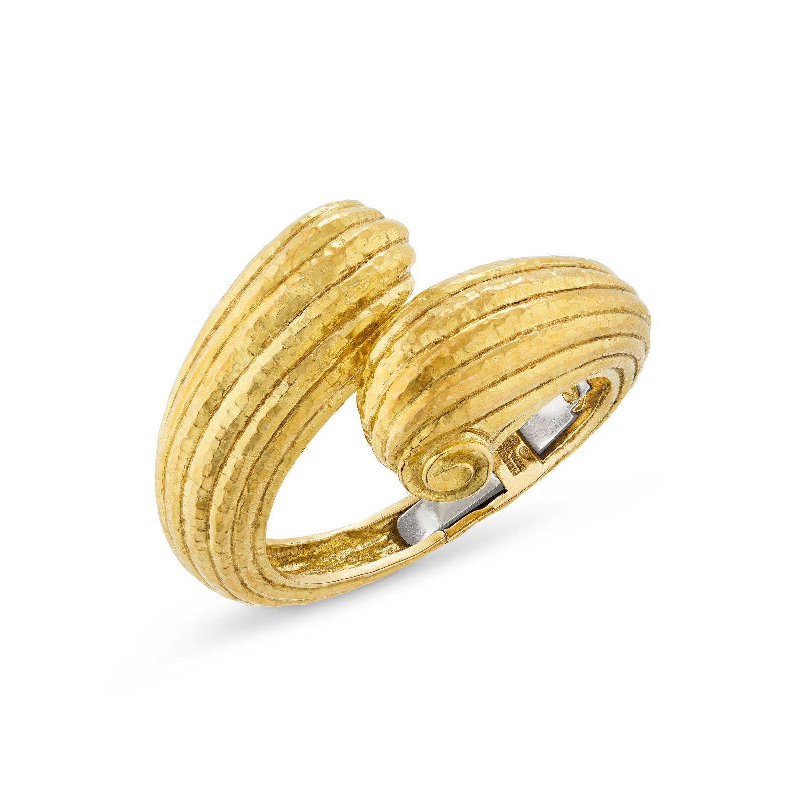 DAVID WEBB HAMMERED GOLD BANGLE BRACELET (1 of 3)