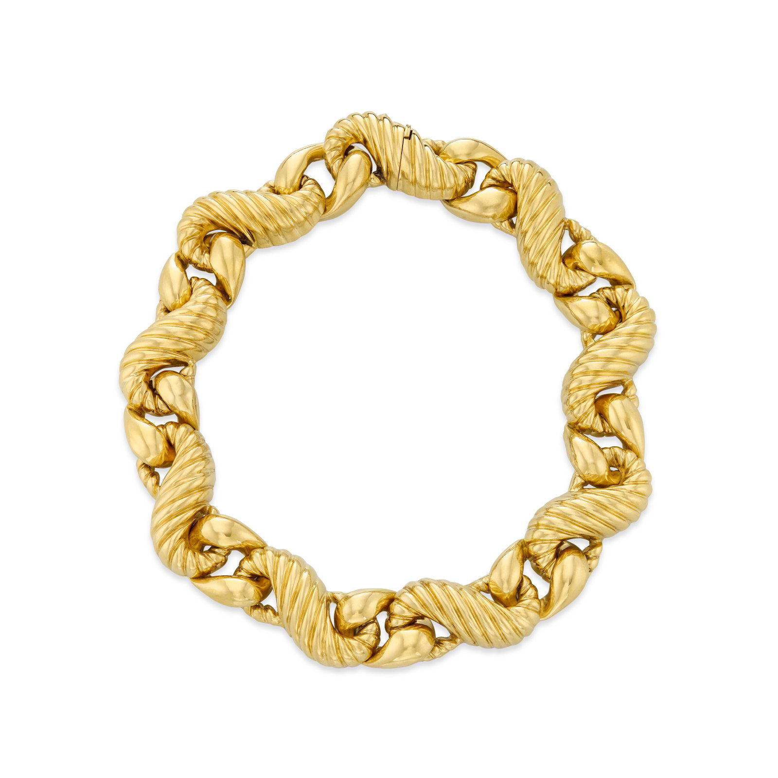 GOLD NECKLACE: GOLD NECKLACE Details 18k yellow gold links Size/Dimensions: 35.6 cm (14 in) Gross Weight: 164.4 grams Provenance Irene Roosevelt Aitken (1931 - 2025)