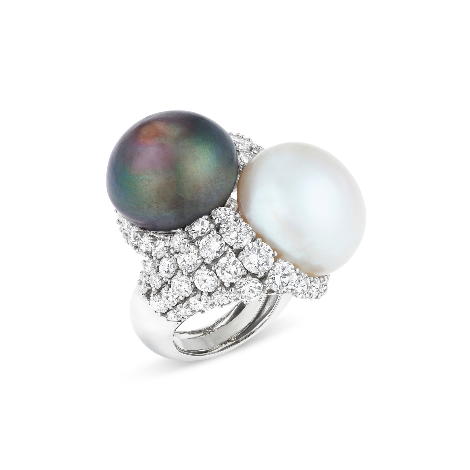 DAVID WEBB CULTURED PEARL AND DIAMOND RING (1 of 4)