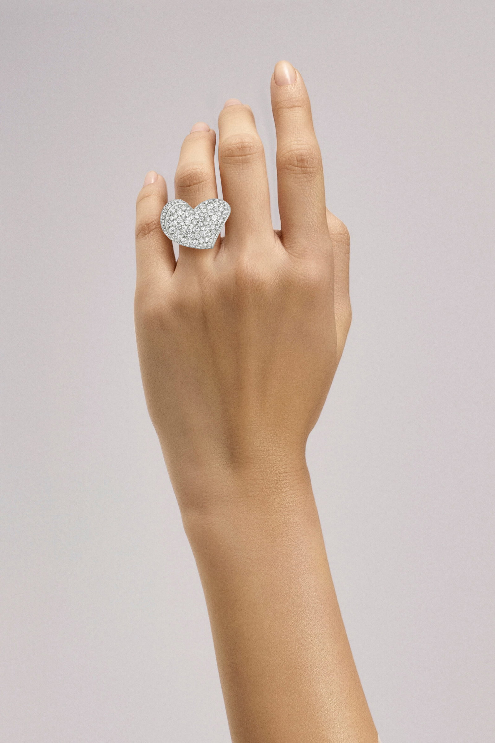 CHOPARD DIAMOND HEART RING - 4